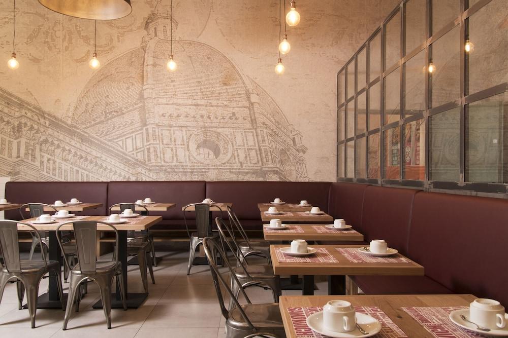 Hostel 7 Santi Firenze Eksteriør bilde