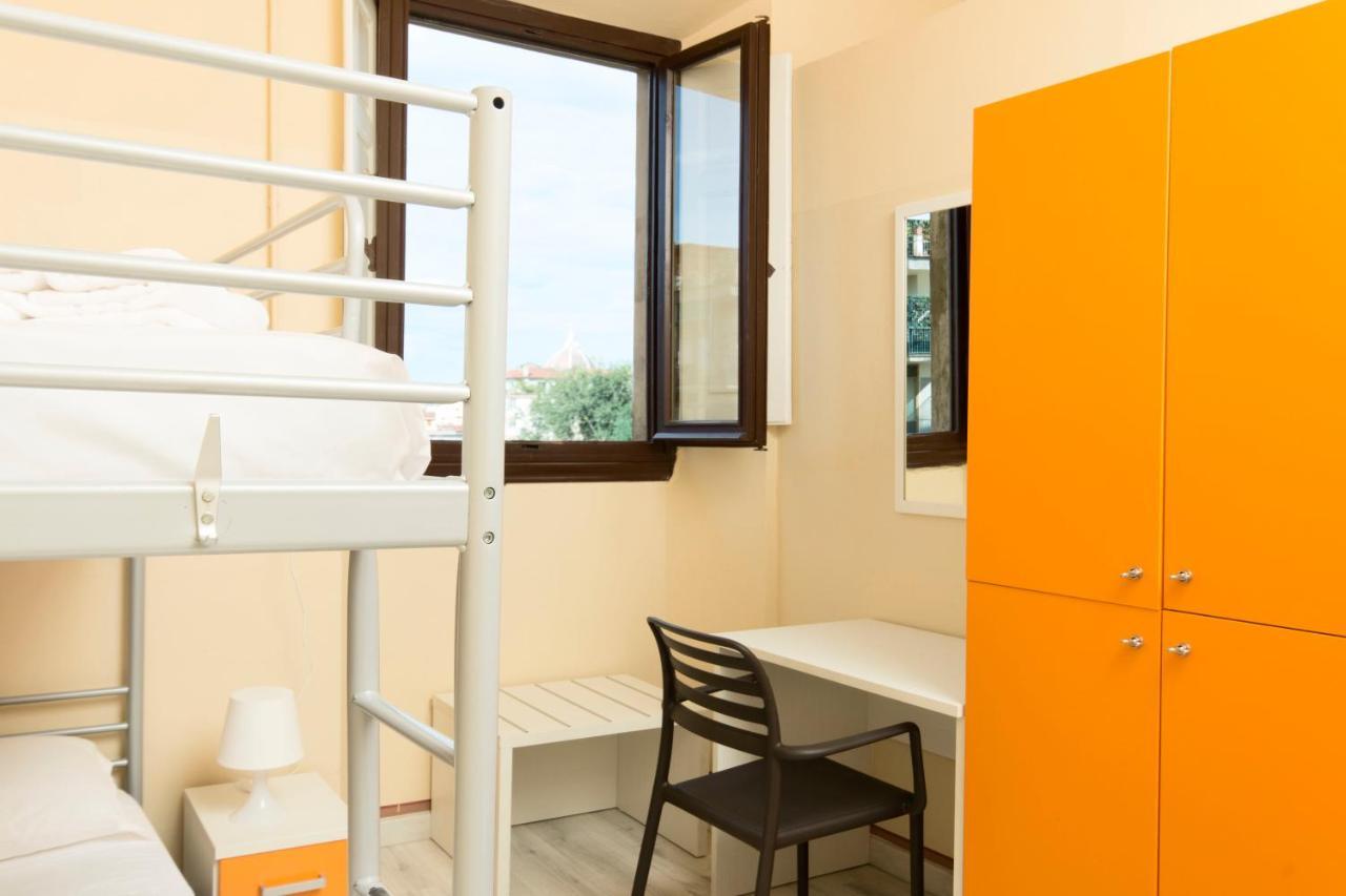 Hostel 7 Santi Firenze Eksteriør bilde